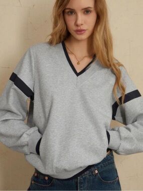 Commense Grey V-Neck Sweater with Navy Trim